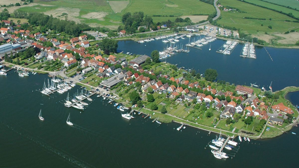 Best HD Pictures about  Kleinst Stadt Deutschlands  with No AI Images