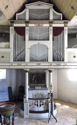 Altar und Orgel der Schifferkirche